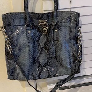 Micheal kors snake skin bag w/ matching wristlet